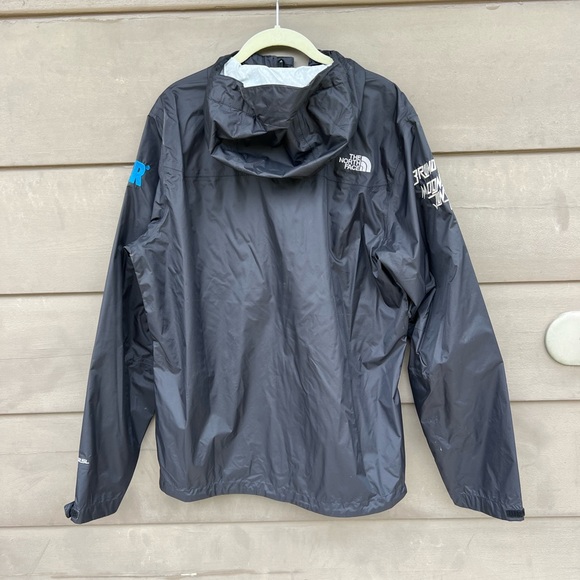 NWT Men's North Face Venture Jacket Black M * Bruno Mars Moonshine Jungle Tour * - Picture 11 of 11